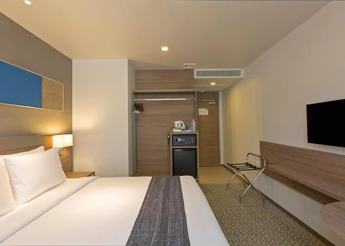 Express Sathorn By Ihg