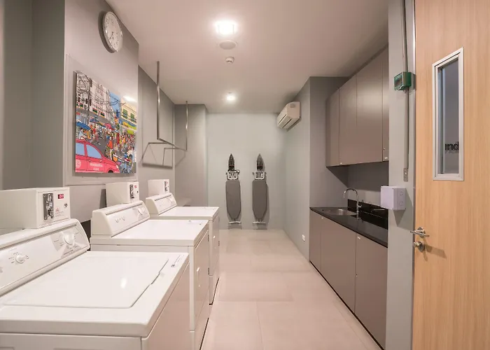 מלון Express Sathorn By Ihg בנגקוק