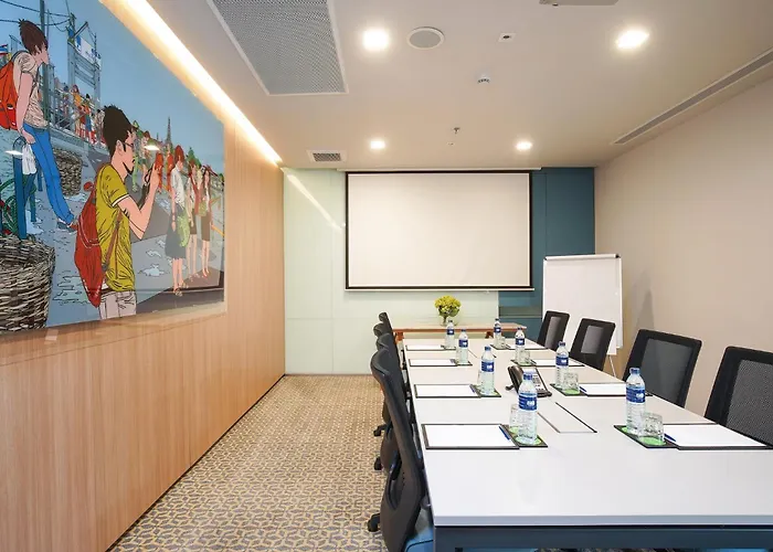מלון Express Sathorn By Ihg בנגקוק